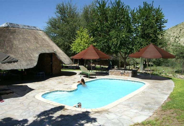 Etusis Lodge Usakos Exterior foto