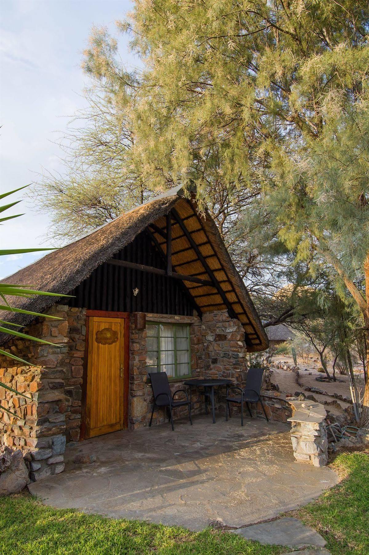 Etusis Lodge Usakos Exterior foto
